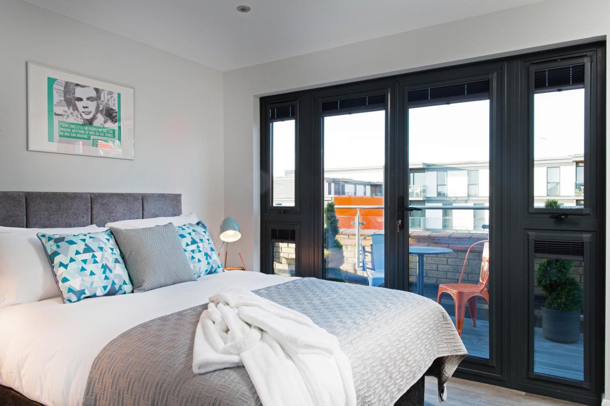 Cotels At 7Zero1 Serviced Apartments - Modern Apartments, Superfast Broadband, Free Parking, Centrally Located Milton Keynes Luaran gambar