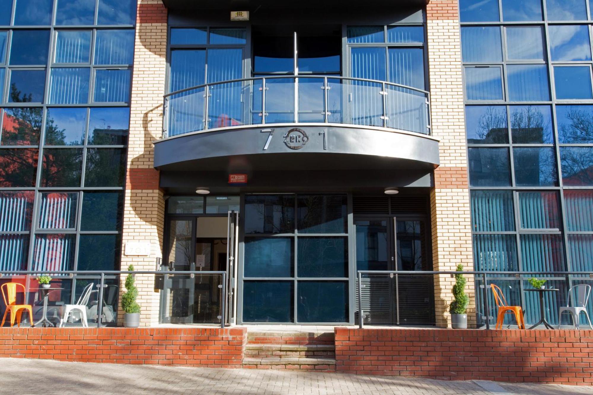 Cotels At 7Zero1 Serviced Apartments - Modern Apartments, Superfast Broadband, Free Parking, Centrally Located Milton Keynes Luaran gambar